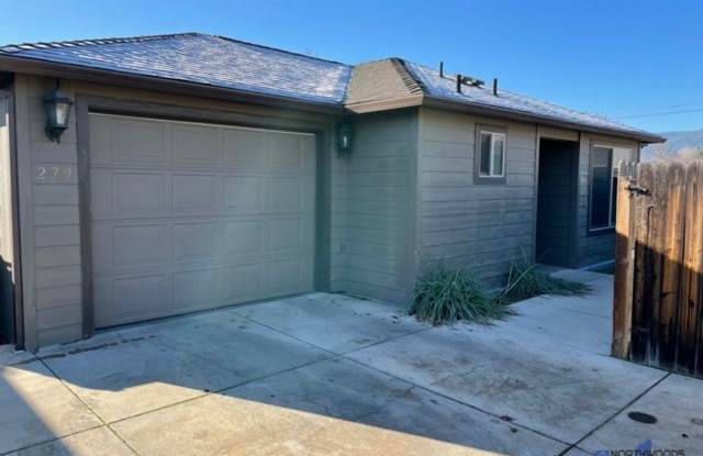 Nice 1 Bedroom 1 Bath Located in the Friendly Town of Central Point photos photos