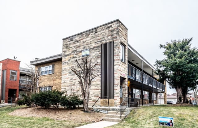 5015 W Jackson Blvd photos photos