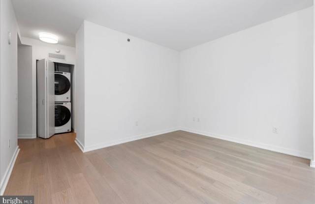 2101-00 MARKET Street unit: 1006 - 2101 Market Street, Philadelphia, PA 19103