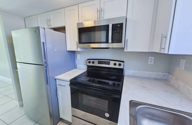 1501 Crescent Circle photos photos