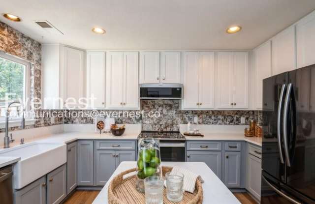 14846 Edman Circle Gallery 3