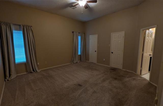4924 Timberview Drive Gallery 3