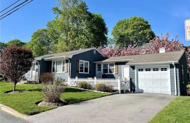 83 Friendship Street photos photos