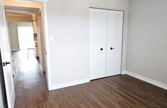 10940 S KEATING Avenue Gallery 3