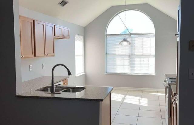 3056 Yorktown Circle Gallery 4