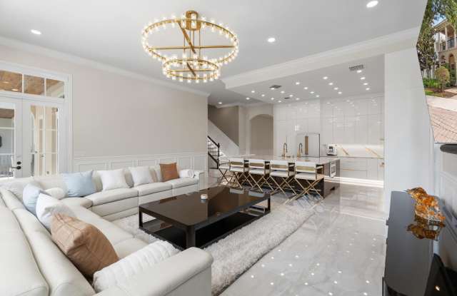 112 Tulip Tree Court Gallery 4