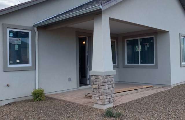 HOUSE -COTTONWOOD - HOA:THE VINEYARDS IN COTTONWOOD Gallery 3