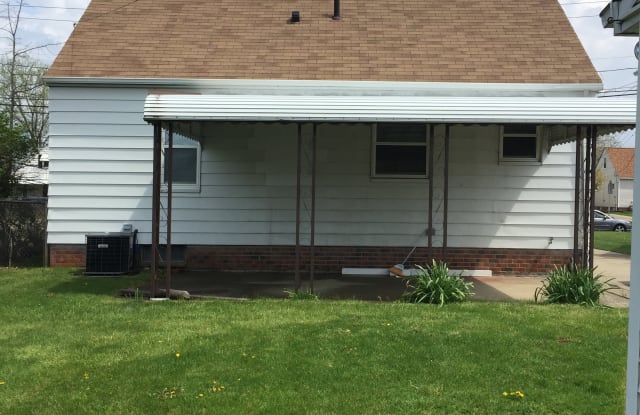 636 E 305th St - 636 E 305th St, Willowick, OH 44095