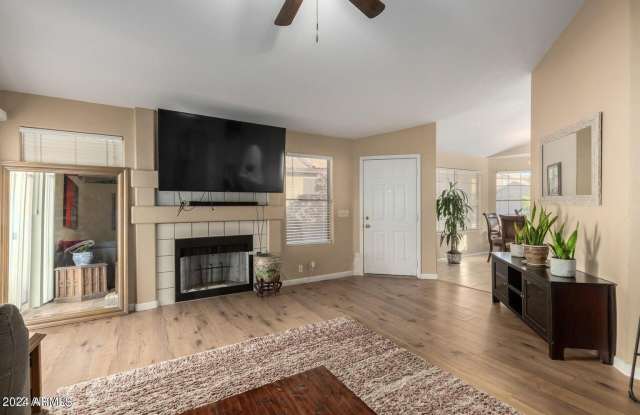 4326 E ROSEMONTE Drive photos photos