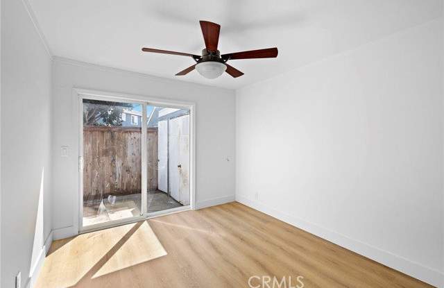 130 Lexington Lane Gallery 4