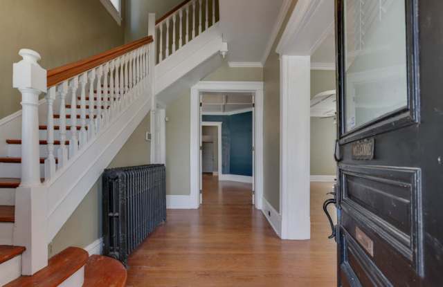 1051 Naval Ave Gallery 4