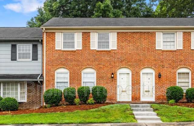 1825 Johnson Street photos photos