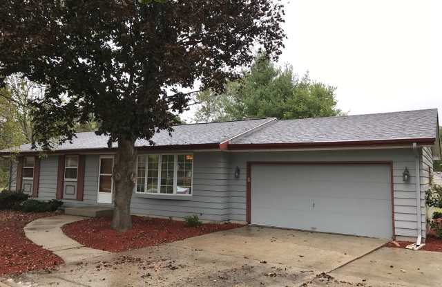 412 Colby Ct - 412 Colby Court, Janesville, WI 53546