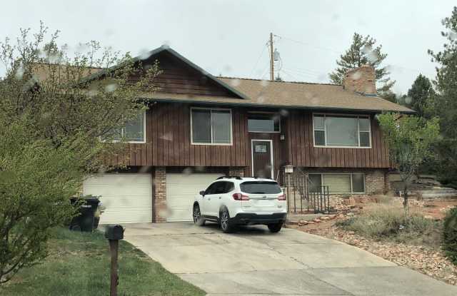 Cozy 3 bedroom home in Cedar City - 338 South Casa Loma Lane, Cedar City, UT 84720