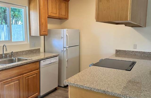 2 Bedroom Updated Duplex photos photos