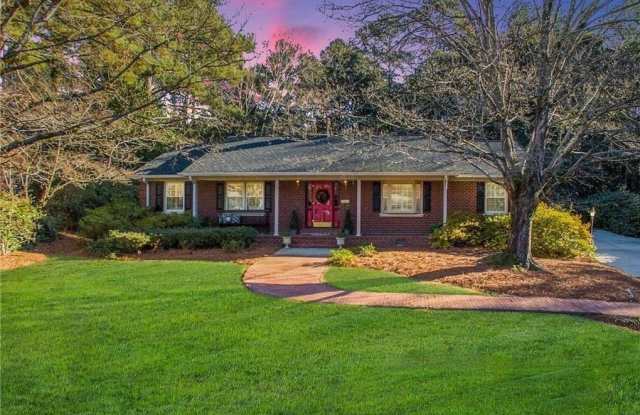 2616 Westchester Drive photos photos