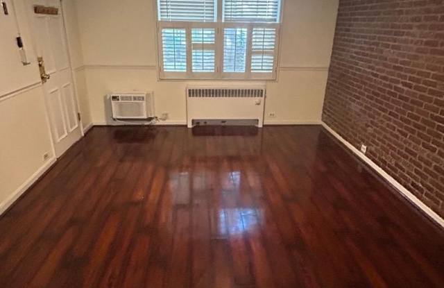 230 N THOMAS ST N #230-1 Gallery 2