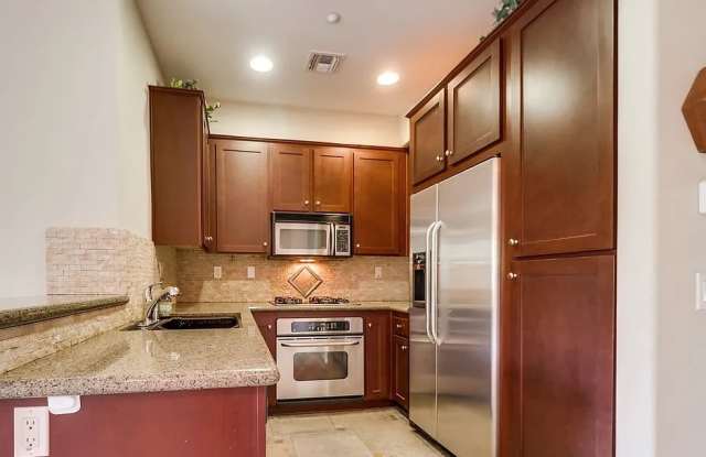1670 Roadrunner Ct Gallery 1