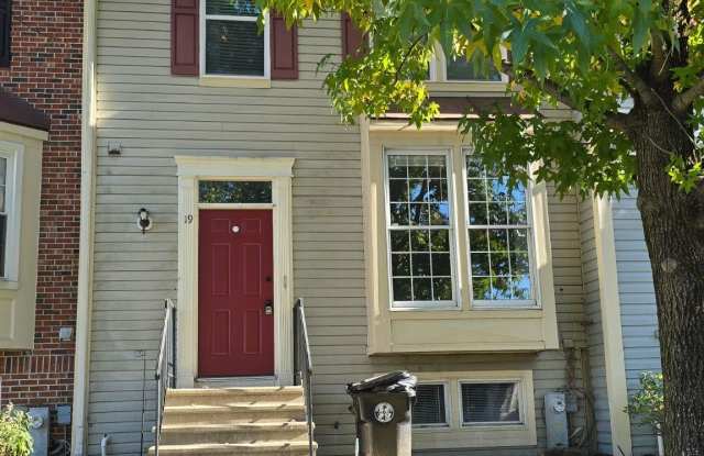19 ROCKY BROOK Court Gallery 1