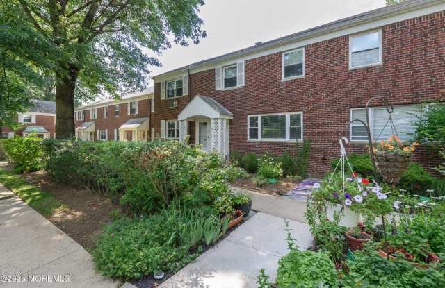 158 Manor Drive - 158 Manor Drive, Red Bank, NJ 07701