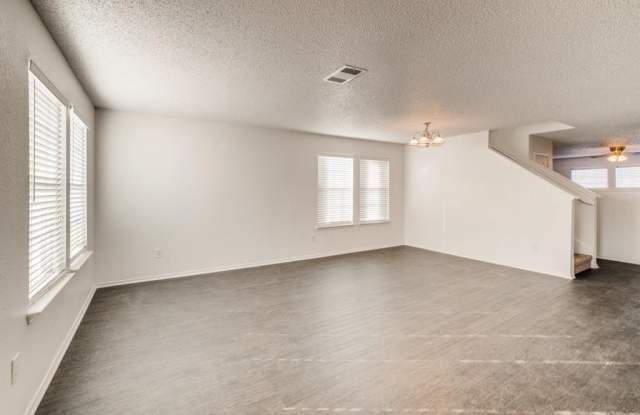 5423 Maverick Drive Gallery 4