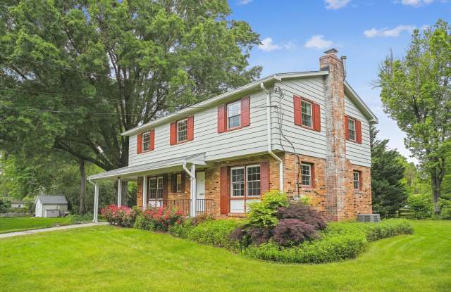 1110 Anesbury Ct Gallery 2
