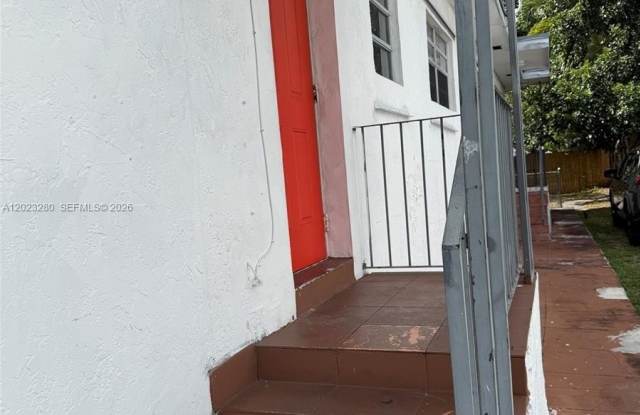 4871 W Flagler St photos photos