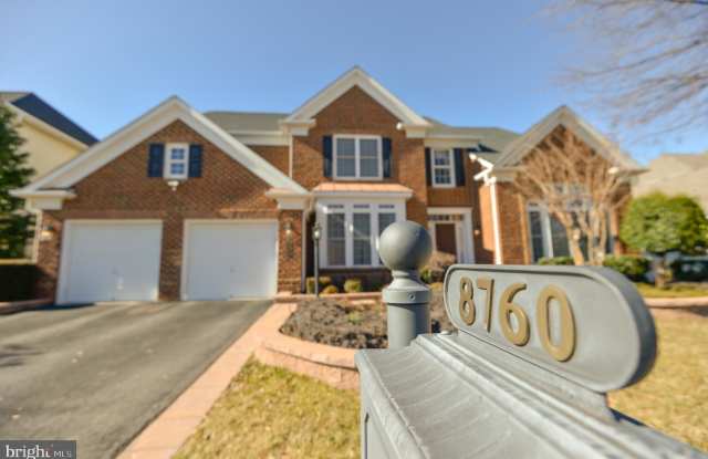 8760 BITTERROOT COURT Gallery 2
