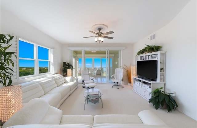 14819 Laguna Dr Gallery 3