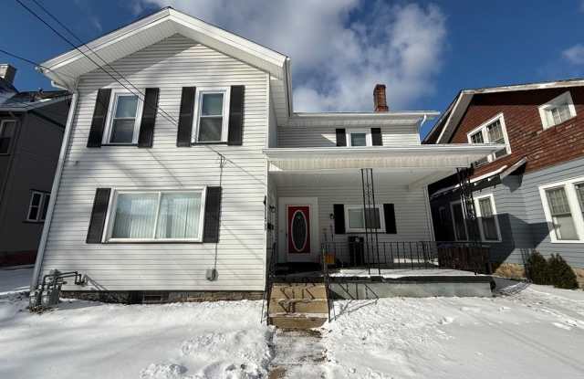 733 Liberty - 733 Liberty Street, Franklin, PA 16323 733 Liberty - 733 Liberty Street, Franklin, PA 16323