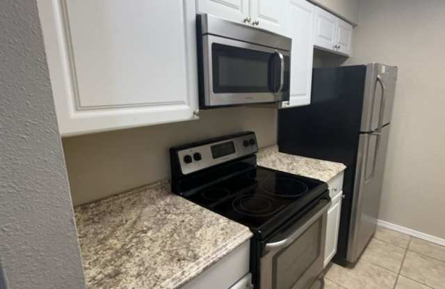 2-bedroom, 1-bathroom home located in the vibrant city of Albuquerque Gallery 4