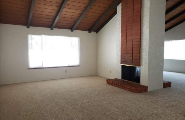 10303 Mesa Madera Drive Gallery 3