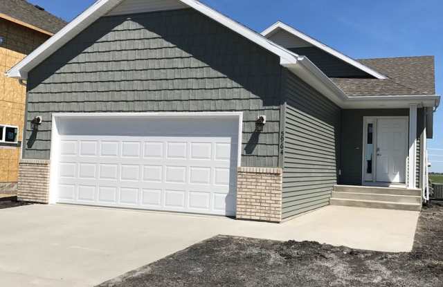 4 bed 3 bath Single Family Home photos photos