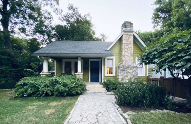 3706 Hollywood Avenue Gallery 2