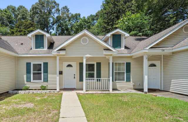 2 Bedroom in Convenient Area Gallery 1