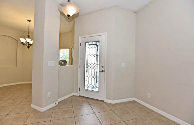 807 FEATHERSTONE LANE Gallery 3