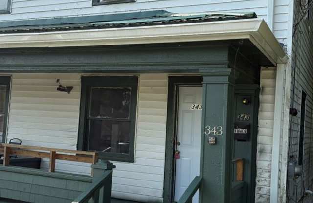 343 Russell St Gallery 1