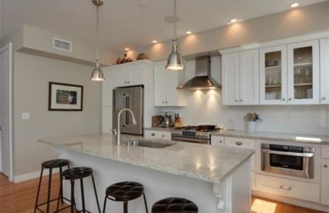 286 C St - 286 C Street, Boston, MA 02127