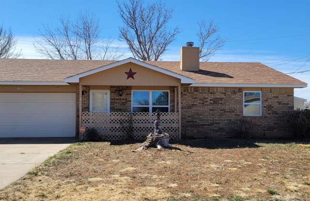 LARGE HOME ON QUIET STREET NEAR HOSPITAL photos photos