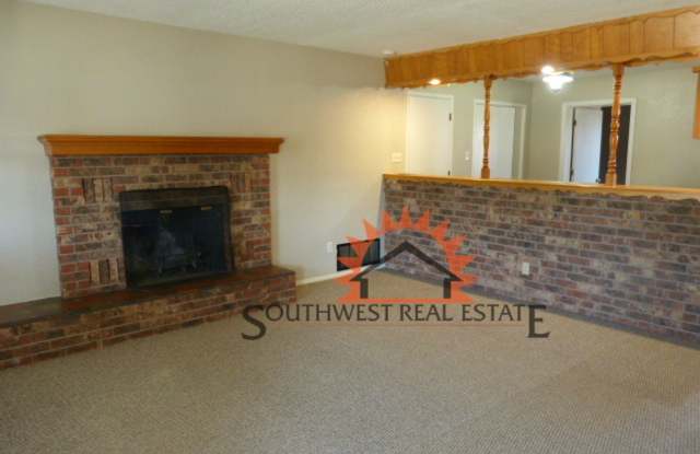 Brick 3 bedroom 2 bath home Gallery 3