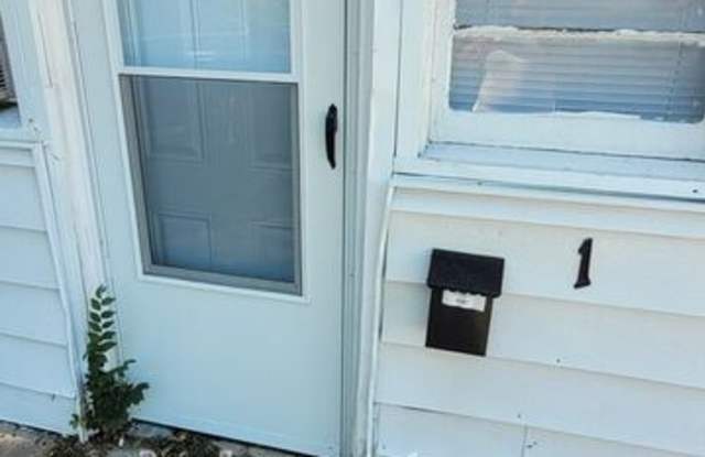 1015 N Scott Avenue #1 - 1015 North Scott Avenue, Belton, MO 64012