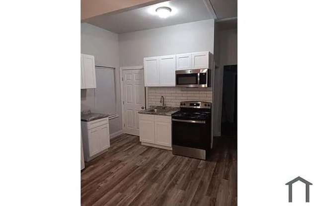 Room in 3 Bedroom Home at Delmar Ln photos photos