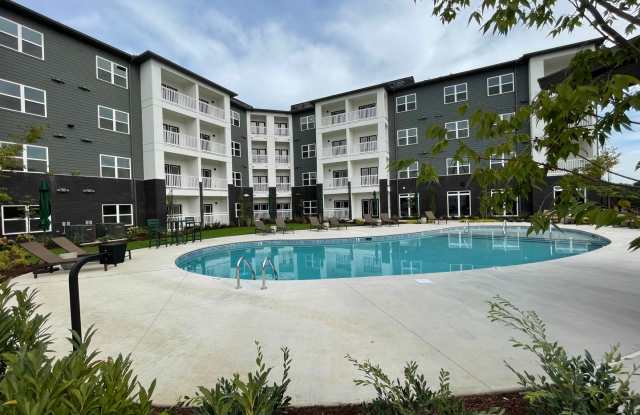 Studio Apartment in The Ontario in Nashville - 1540 Lebanon Pike, Nashville, TN 37210