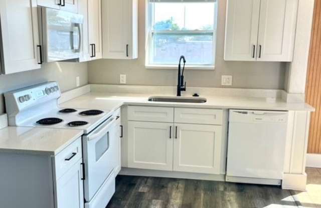 3102 East 7th Avenue photos photos