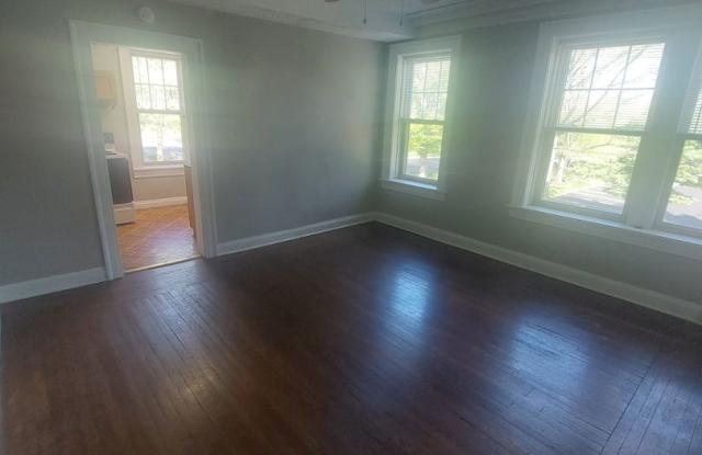Twin Oaks Manor Apartments Gallery 4