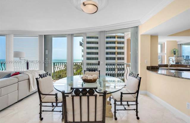 1500 Ocean Drive Gallery 3