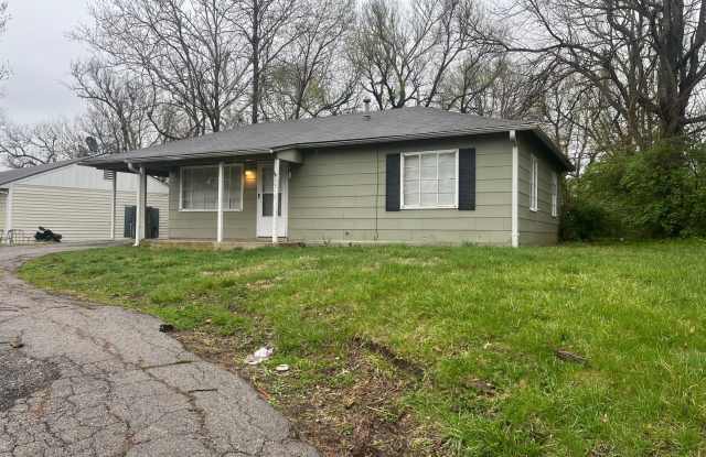SINGLE FAMILY HOME DOWN THE STREET FROM WALMART photos photos