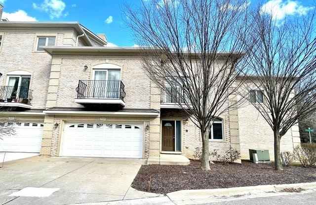 28468 TRACI Trail - 28468 Traci Trail, Novi, MI 48377