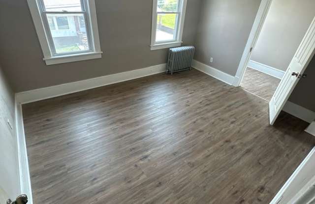 3 Bedroom townhome in Nanticoke - 295 East State Street, Larksville, PA 18704