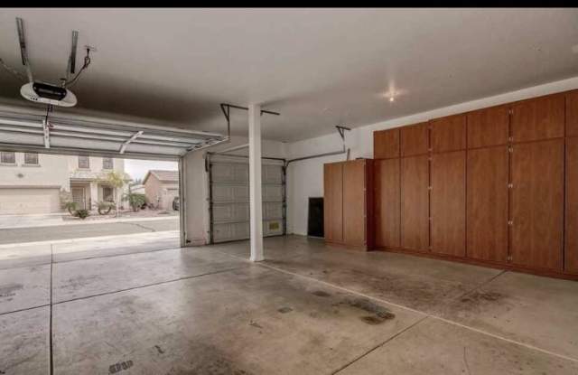 15408 N 169th Ave Gallery 3
